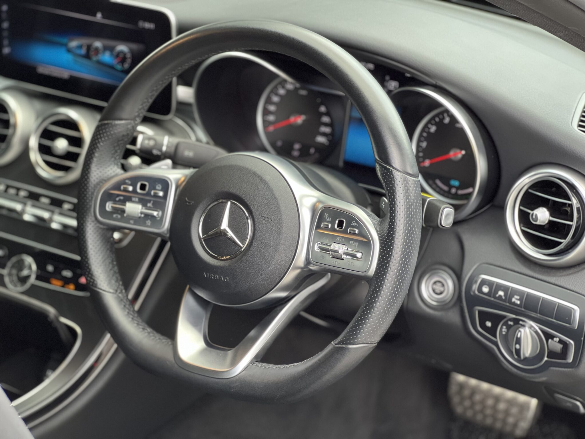 2019 Mercedes Benz C200 AMG Line