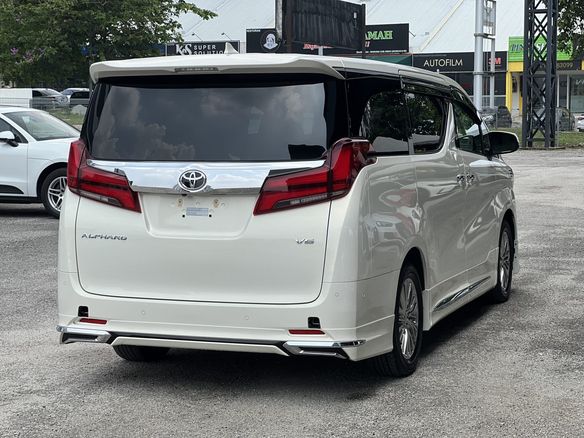 2020 Toyota Alphard 3.5 GF