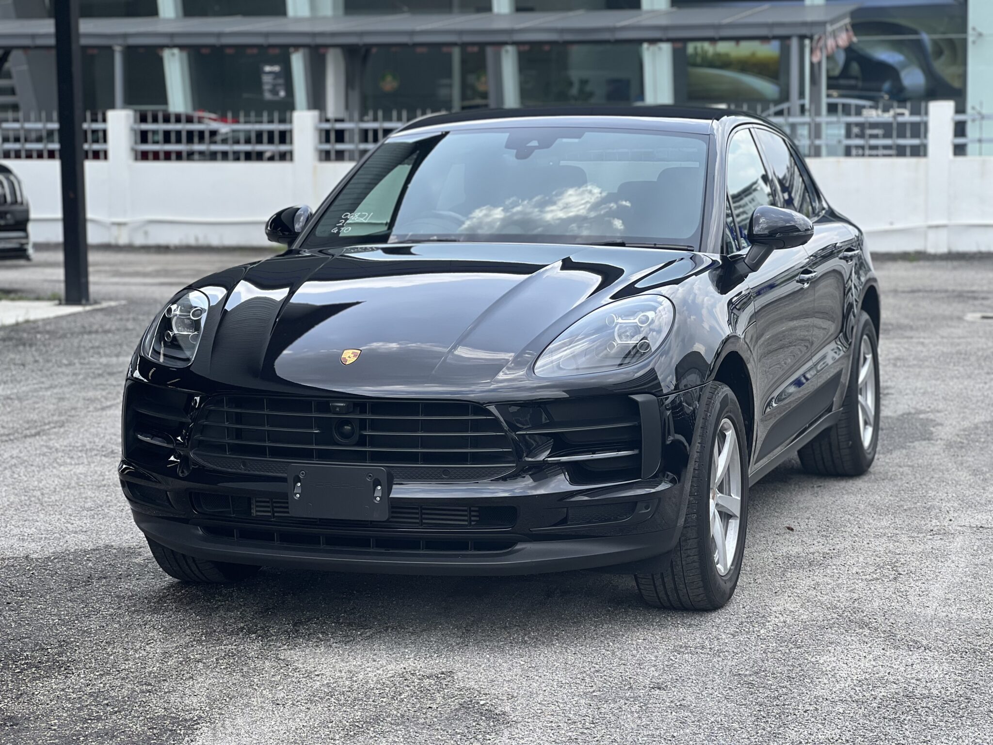 2021 Porsche Macan Sport Chrong PKG