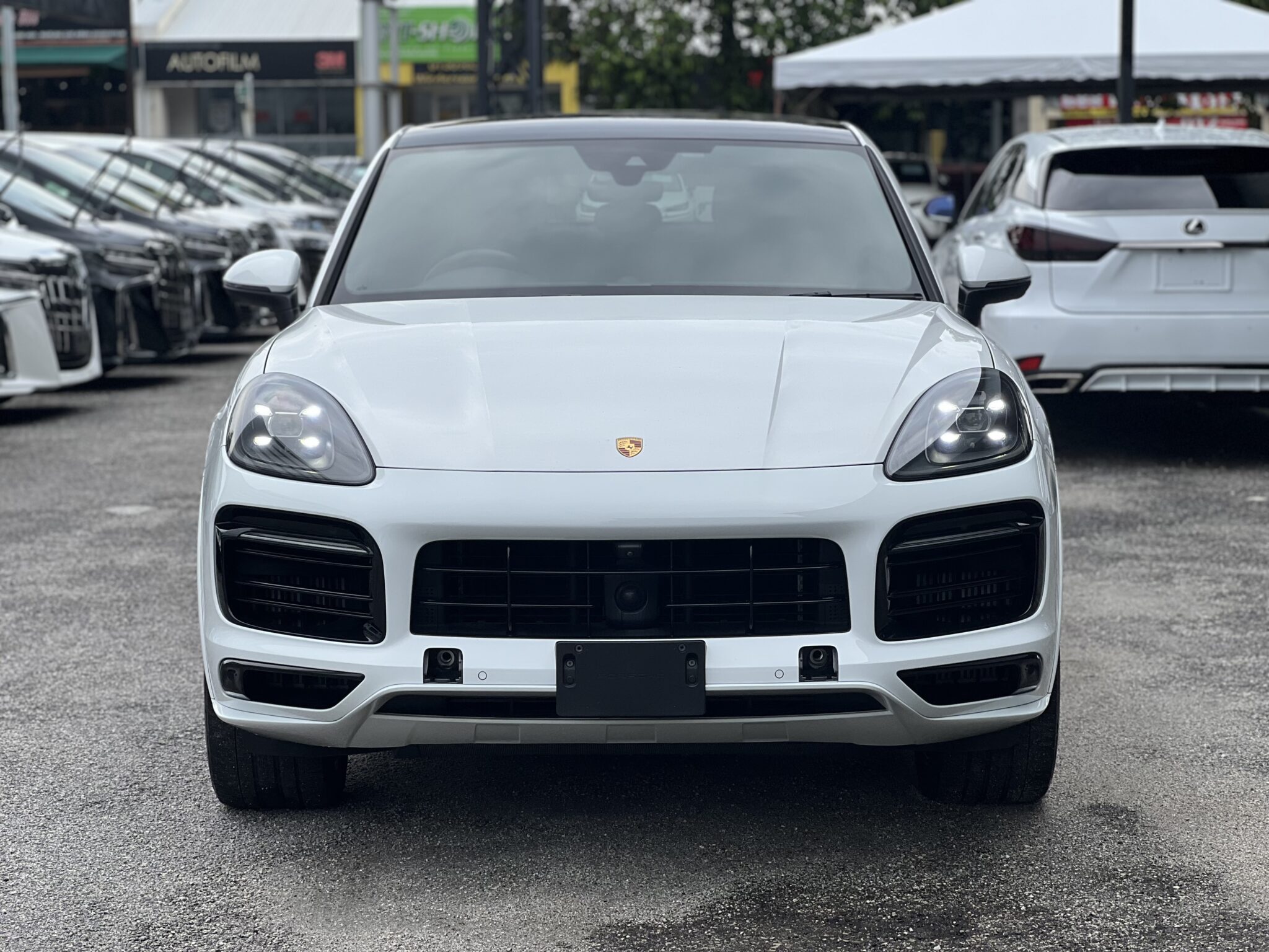 2020 Porsche Cayenne Couple