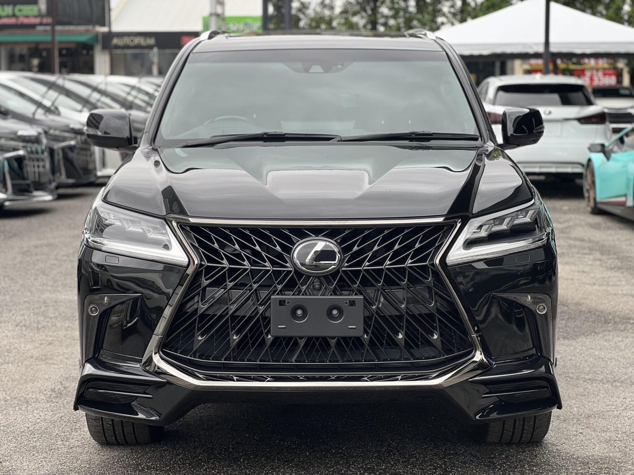 2020 Lexus LX570 Black Sequence