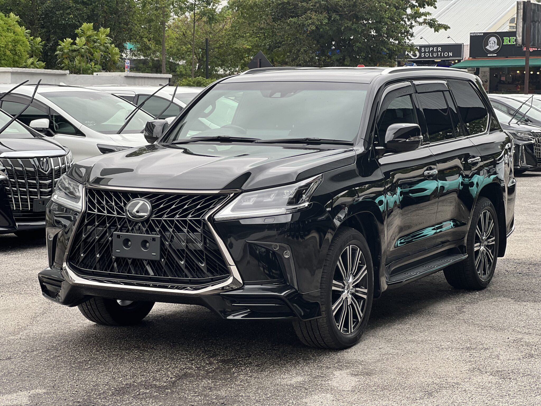 2020 Lexus LX570 Black Sequence