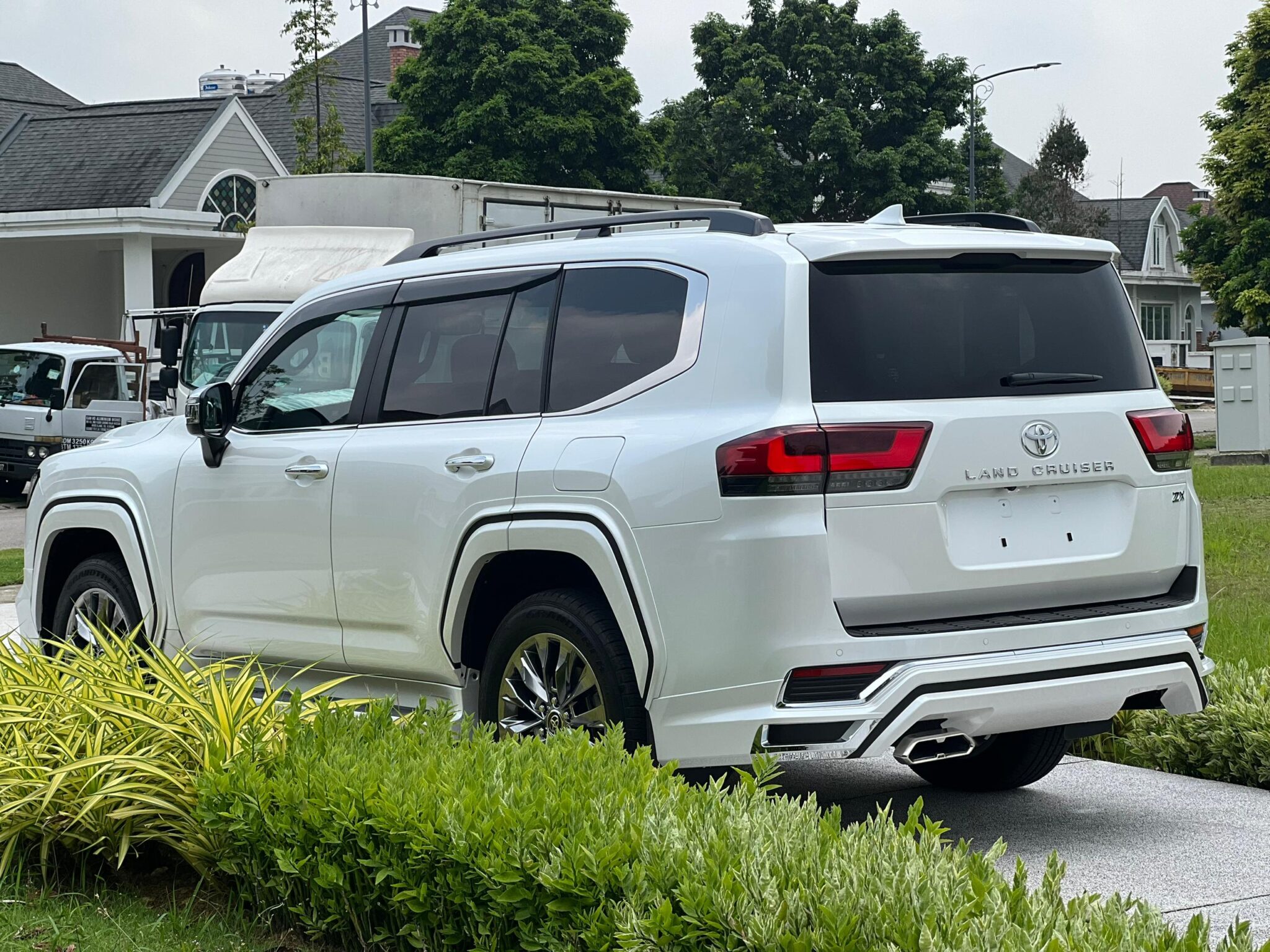 Toyota Landcruiser ZX